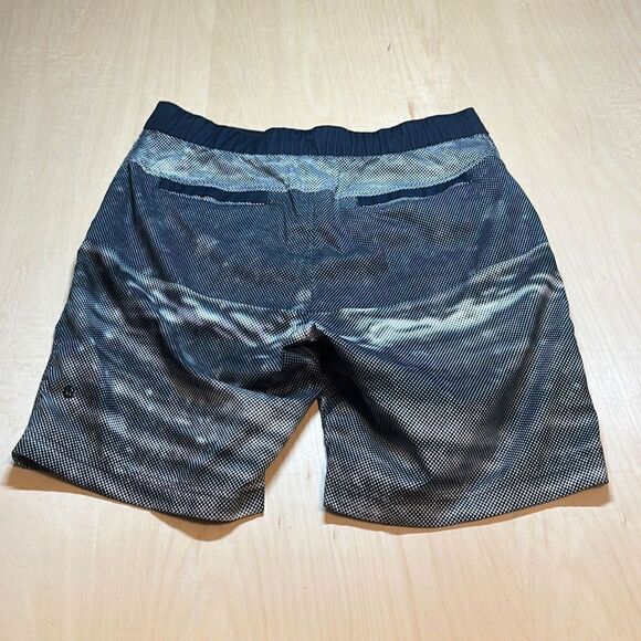 Lululemon El Current Board Shorts Men's Size 36 Swim Trunks Stretch Dot - Picture 5 of 5